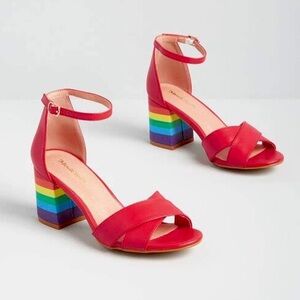 MODCLOTH MEETING RAINBOWS BLOCK HEEL ANKLE STRAP HEELS SIZE 42